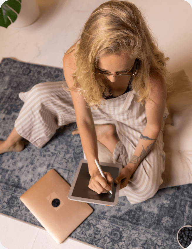 Ashlee is a holistic nutritionist and Collective member